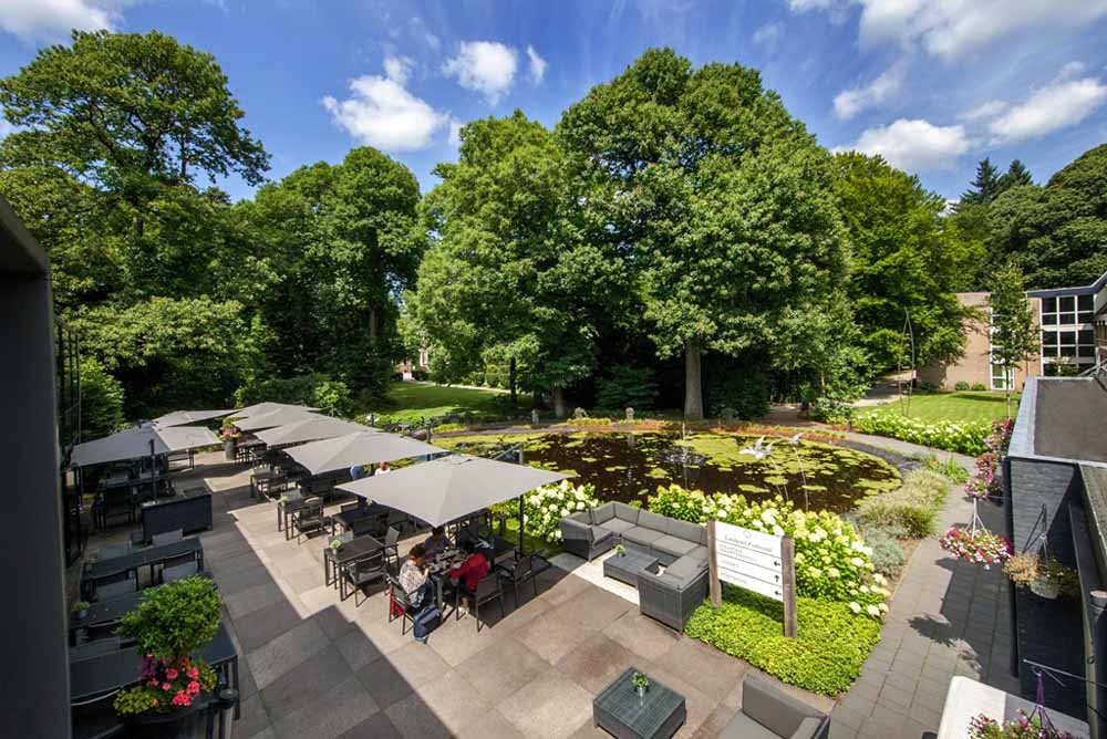 Omgeving terras landgoed Zonheuvel aanbieding